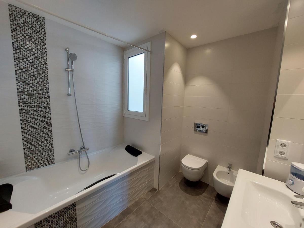 Apartamento Atic Al Centre De Gerona Exterior foto